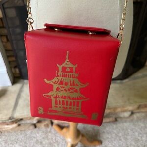 Sam Forever Chinese take out box Red Pagoda Design Women's Bag